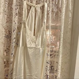 Intimates Women Bridal Ivory Halter Nightgown 2X